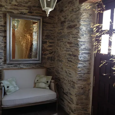 Casa De Piedra En Muga de Alba