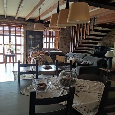 Casa De Piedra En * Muga de Alba