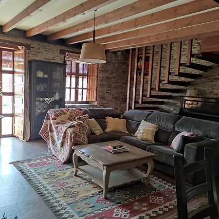 Casa De Piedra En Country house