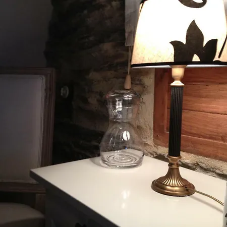 Casa De Piedra En