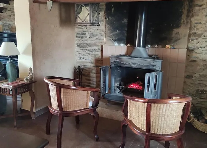 Casa De Piedra En Muga de Alba