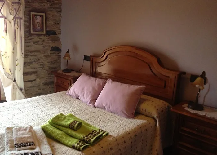 Casa De Piedra En * Muga de Alba